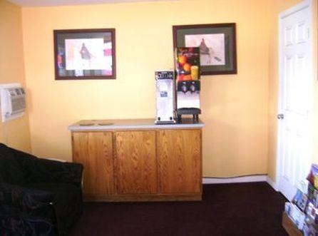 לייקוויו Executive Inn & Suites מראה פנימי תמונה