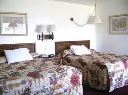 לייקוויו Executive Inn & Suites מראה חיצוני תמונה